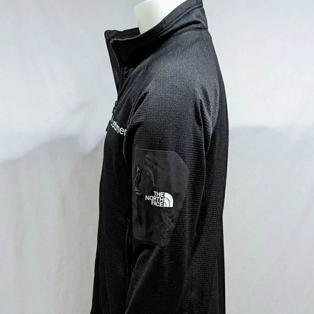 Bnwot North face jacket with company logo in chest area‎